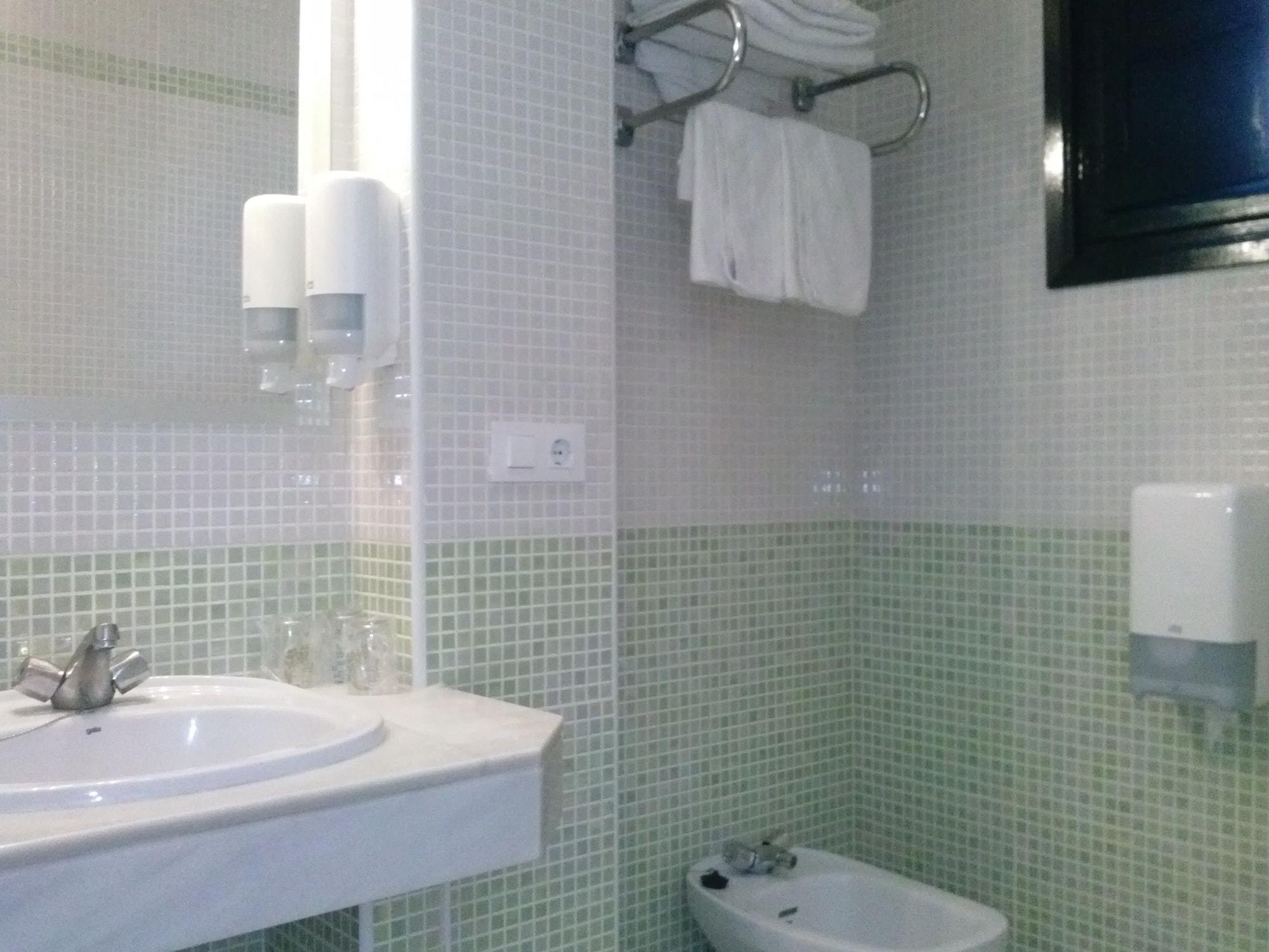 Hotel Helechos 3*